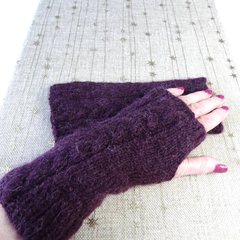 Lila Fingerlose Fäustlinge - Lange Wollstrickhandschuhe, Handgestrickte Warme Winterhandschuhe Für Frauen Und Mädchen von ArtHandStudio