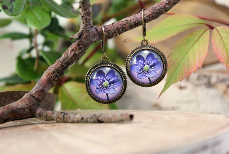 Blaue Blumenohrringe | Antik Bronze Ohrringe Glas-Kuppel-Ohrringe Blumenschmuck von ArtHarmony