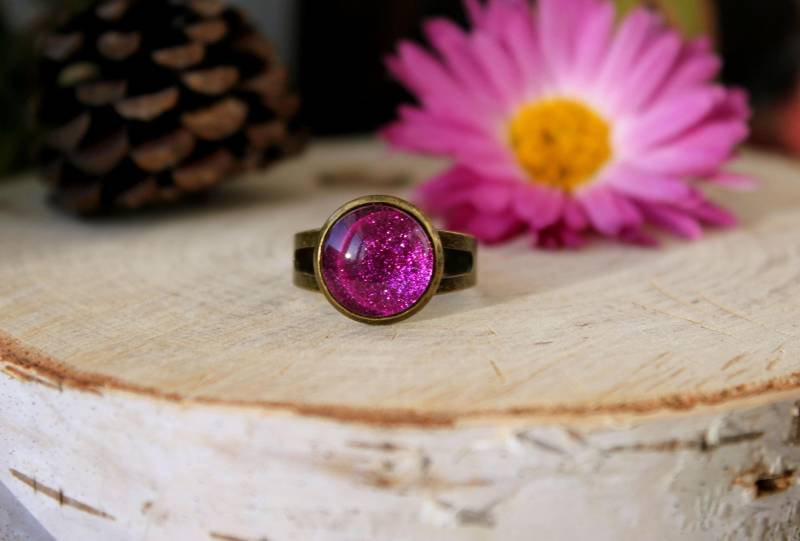 Glitzer Ring | Magenta Funkelnder Prickelnde Funkeln Antike Bronze Lila Glitter Glitzer-Schmuck Verstellbarer von ArtHarmony
