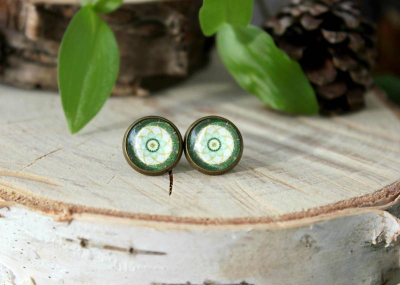 Grüne Mandala Ohrstecker | Ohrringe Personalisierte Schmuck von ArtHarmony