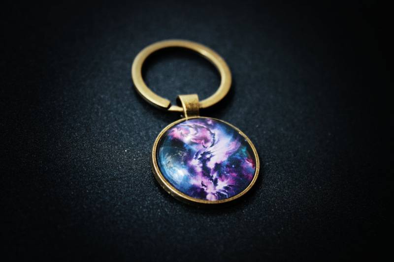 Lila Orion Nebula Schlüsselanhänger | Universum Schmuck Space Galaxy von ArtHarmony