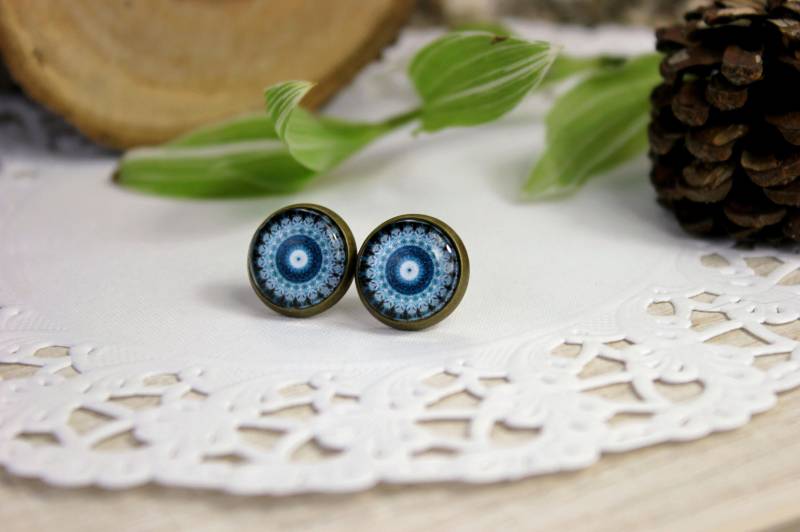 Mitternacht Blau Und Weiß Abstrakte Mandala Ohrstecker | Kaleidoskop Ohrringe Personalisierte Schmuck von ArtHarmony