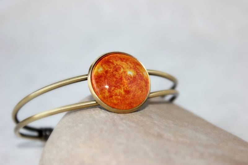 Sonne-Armband | Antike Bronze-Armband Raum Und Universum Schmuck Manschette Armbänder Handgemachter Planeten Sternzeichen Designs von ArtHarmony