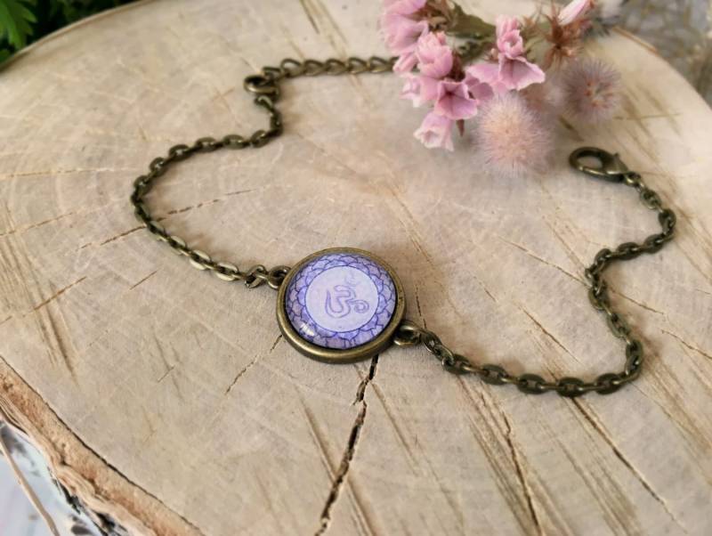 Violett Sahasrara Chakra Armband | Hindu-Schmuck Antike Bronze Charm Spirituelle Charms Maßgeschneiderter Schmuck von ArtHarmony