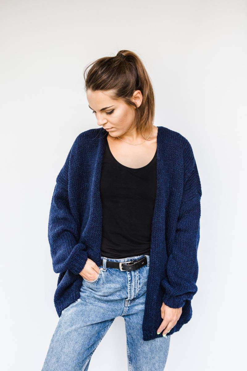 Handgefertigte Strickjacke Aus Wolle Handgefertigte Strickjacke Aus Wolle von ArtHermina