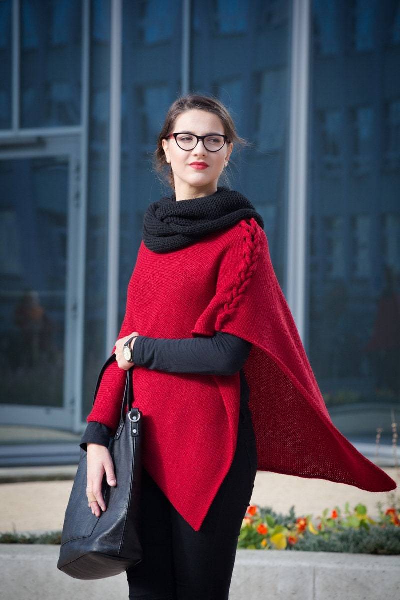 Rot Poncho Mit Zopf Rot Poncho Mit Zopf von ArtHermina