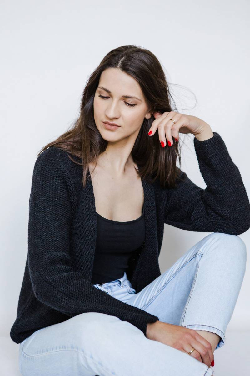 Schwarze Wollstrickjacke, Warmer Alpakapullover Schwarze Wollstrickjacke, Warmer Alpakapullover von ArtHermina