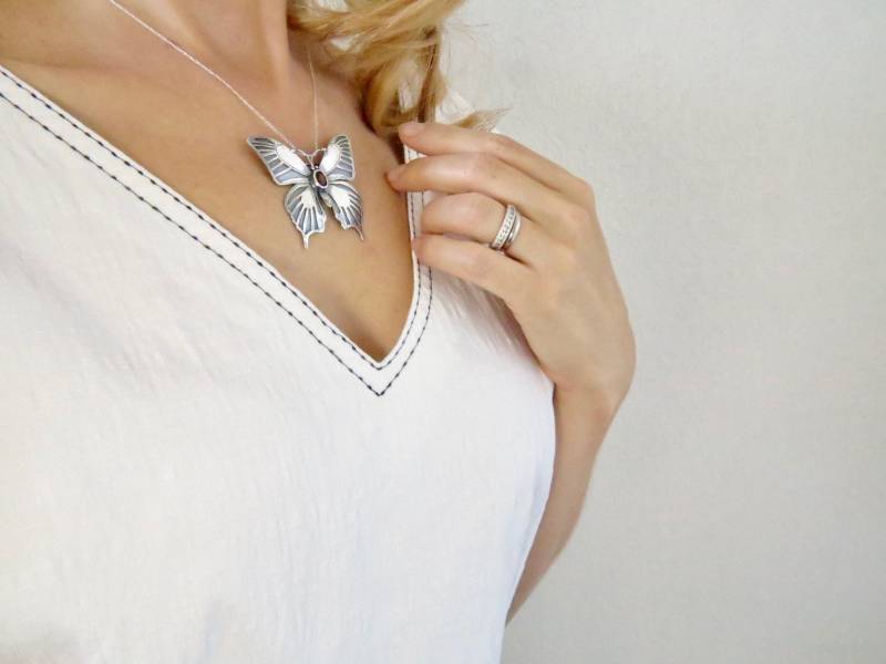 Silberne Schmetterling Brosche - Anhänger, Sterling Halskette, Einzigartiger Schmuck, Edelstein Anhänger von ArtJewelryPark