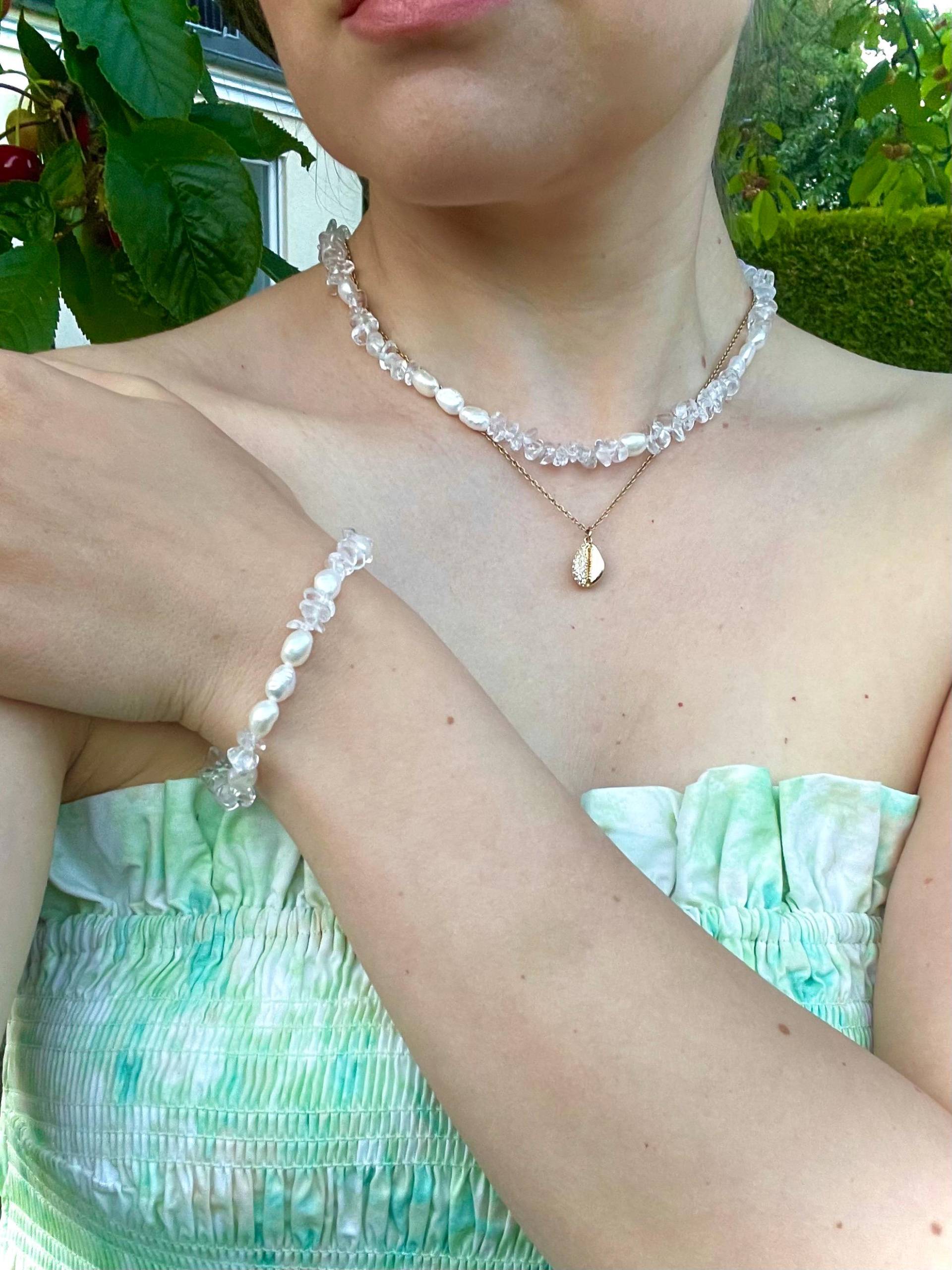 Handgemachte Perlenhalskette Mit Bergkristall Und Süßwasserperlen, Keshiperlen, Armband, Armband Edelsteinen, Hochzeitsschmuck von ArtKatinka