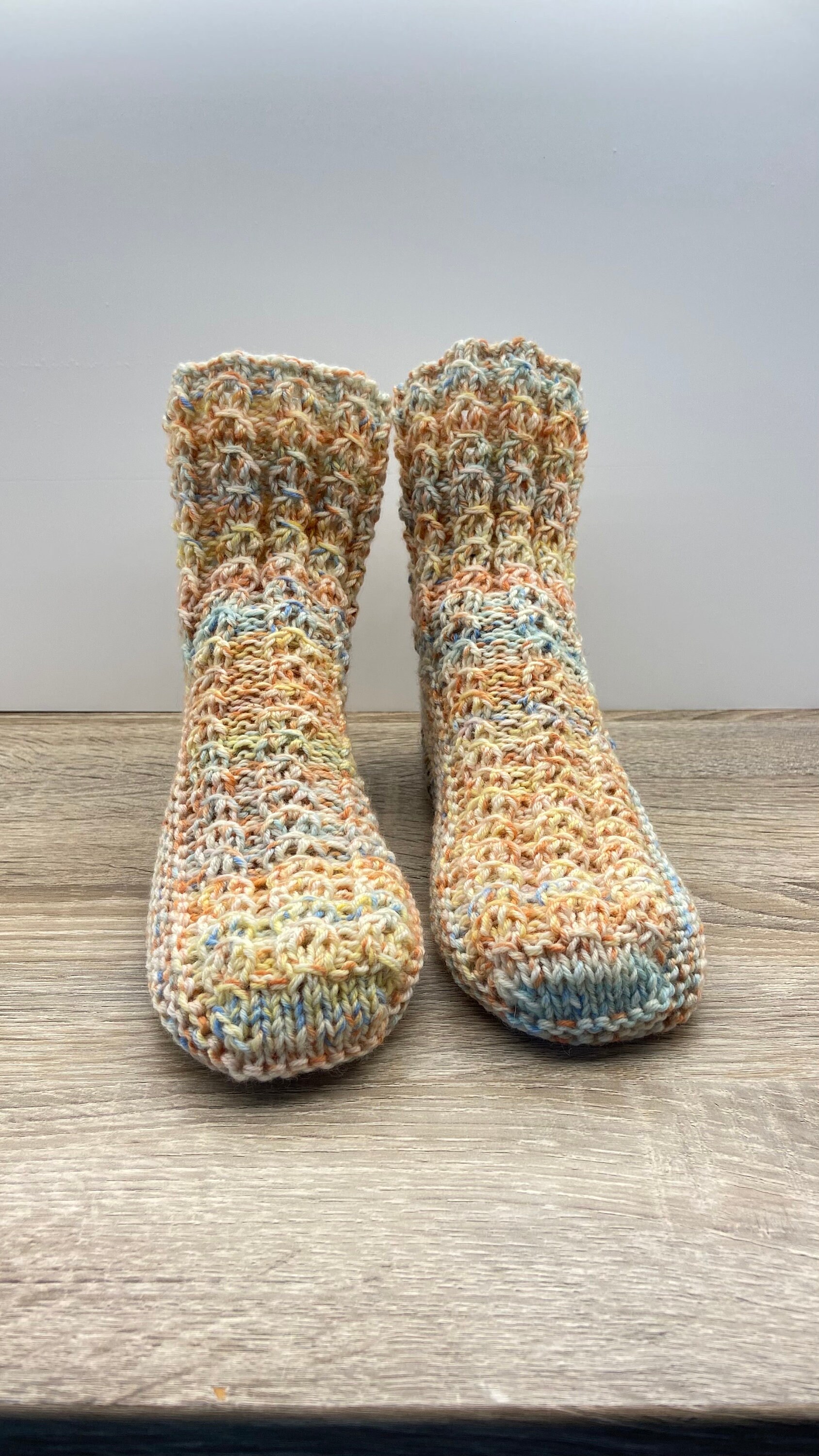 Socken Gestrickt Handarbeit Handgestrickt Puschen Hausschuhe Größe 43-45 Socken Gestrickt Handarbeit Handgestrickt Puschen Hausschuhe Größe 43-45 von ArtLoveSchreiber