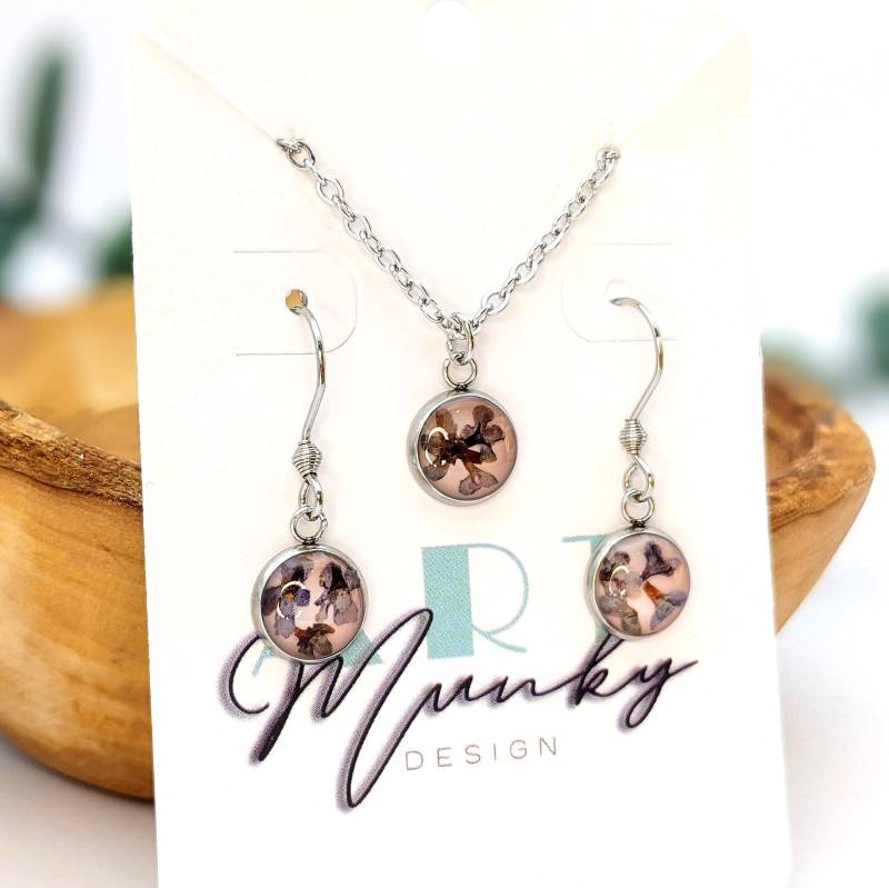 Schmuckset Mit Trockenblumen - Kette Und Passende Ohrringe von ArtMunkyDesign