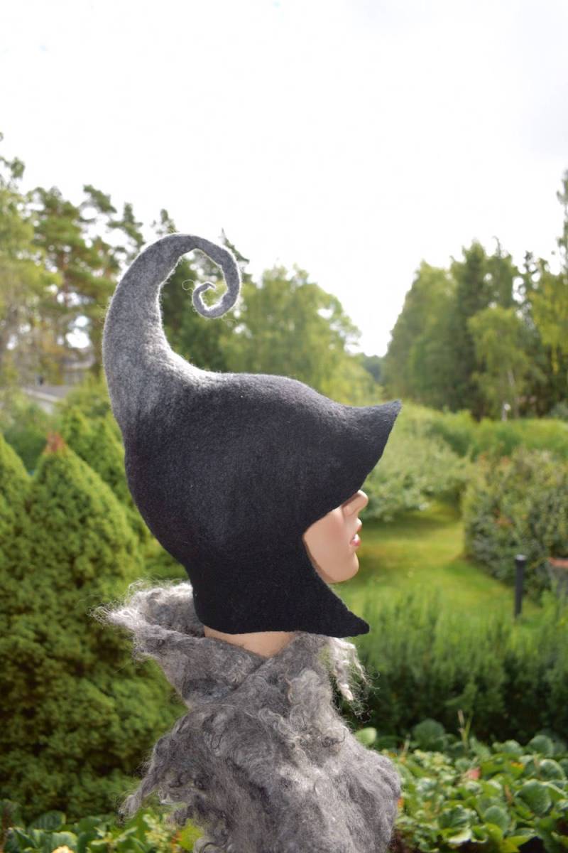 Troll Mütze Schwarz Grau Merino Wolle Modern Weihnachten Winter Sport Elfe von ArtNataSe