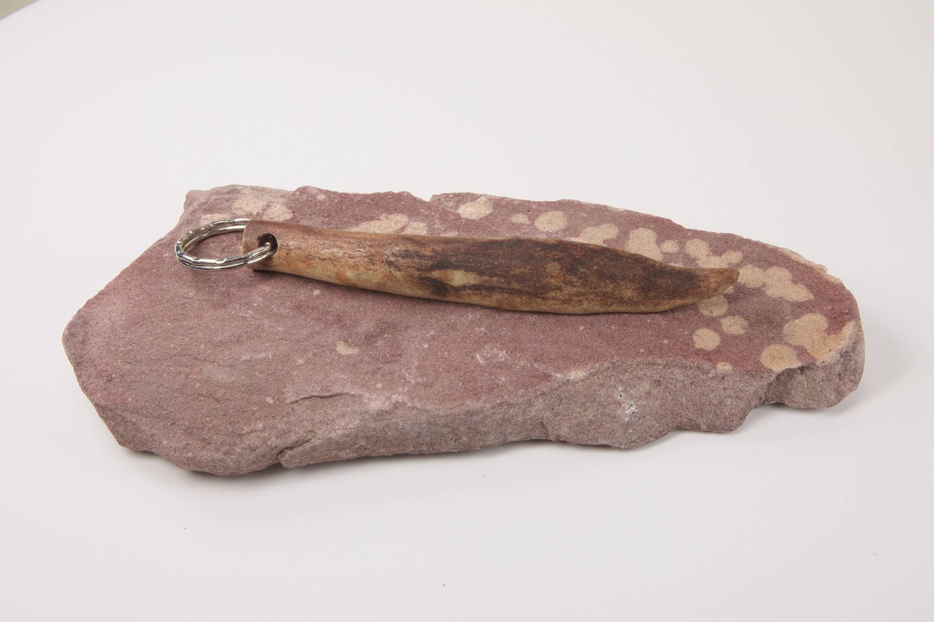 Geweih-Schlüsselanhänger - Rentiergeweih - Rentierhorn - Schlüsselring-Schlüsselhalter-Schlüsselanhänger Geweih-Schlüsselanhänger - Rentiergeweih - Rentierhorn - Schlüsselring-Schlüsselhalter-Schlüsselanhänger von ArtNaturae