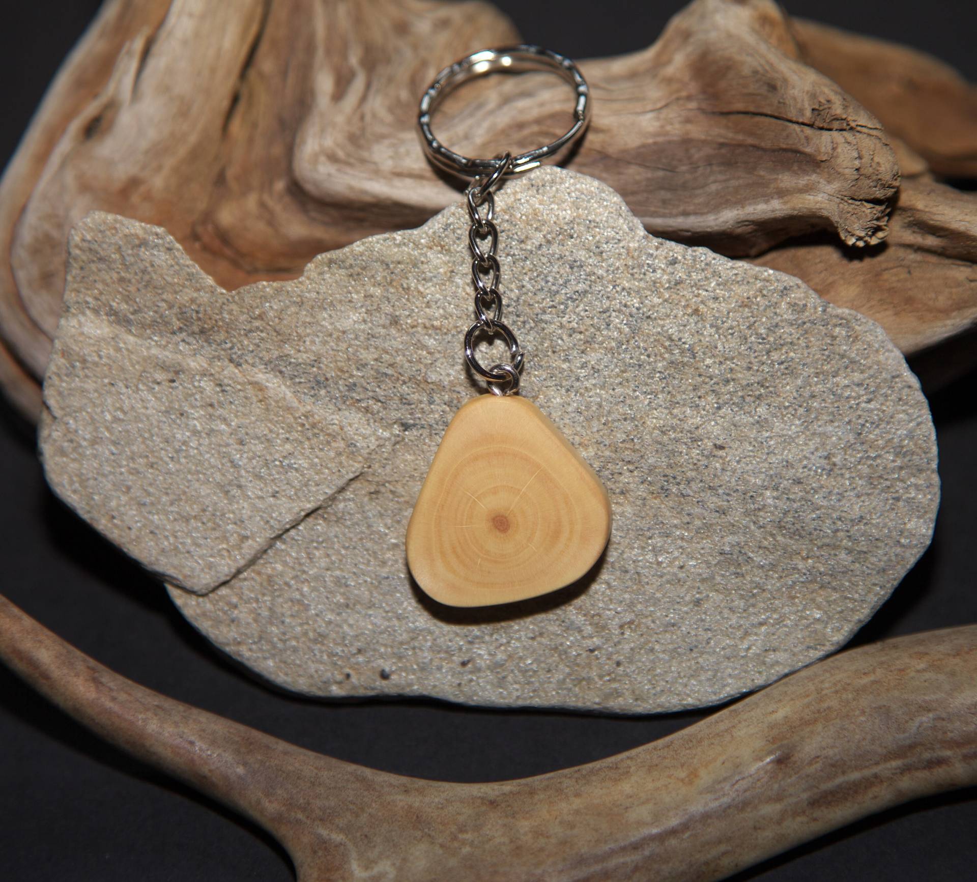 Holz Schlüsselanhänger - Nordmanntanne -Mit Kette Holz Schlüsselanhänger - Nordmanntanne -Mit Kette von ArtNaturae