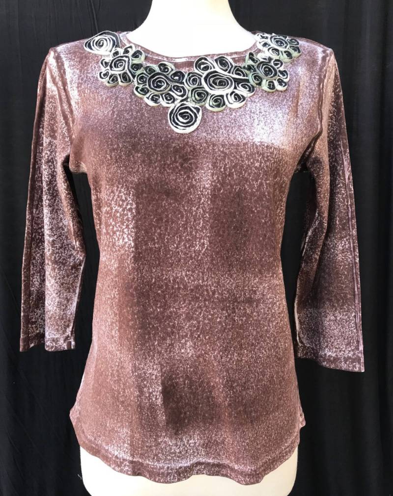 Baumwolle Rundhals 3/4 Ärmel, Verziert Mit Soutache Applikation, Handfarbstoff. Ärmel. - Farbe Mokka von ArtNatureByLYNN