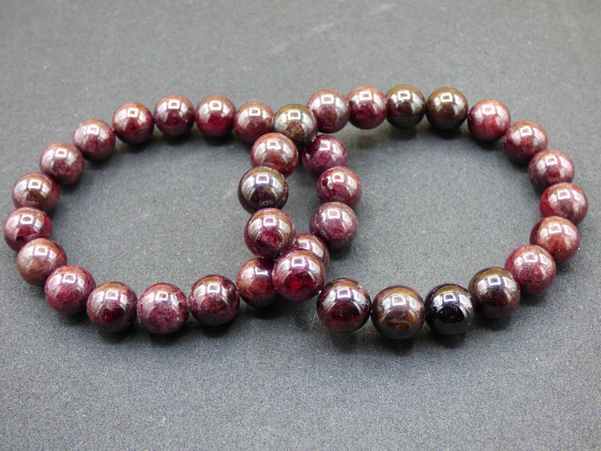 10mm Granat Rot - Edelstein Armband Perlen Heilstein Natur Energie Rarität Schmuck Frau Mann Er Sie Bruder Schwester Mutter Geschenk 10mm Granat Rot - Edelstein Armband Perlen Heilstein Natur Energie Rarität Schmuck Frau Mann Er Sie Bruder Schwester Mutter Geschenk von ArtOfNatureBerlin