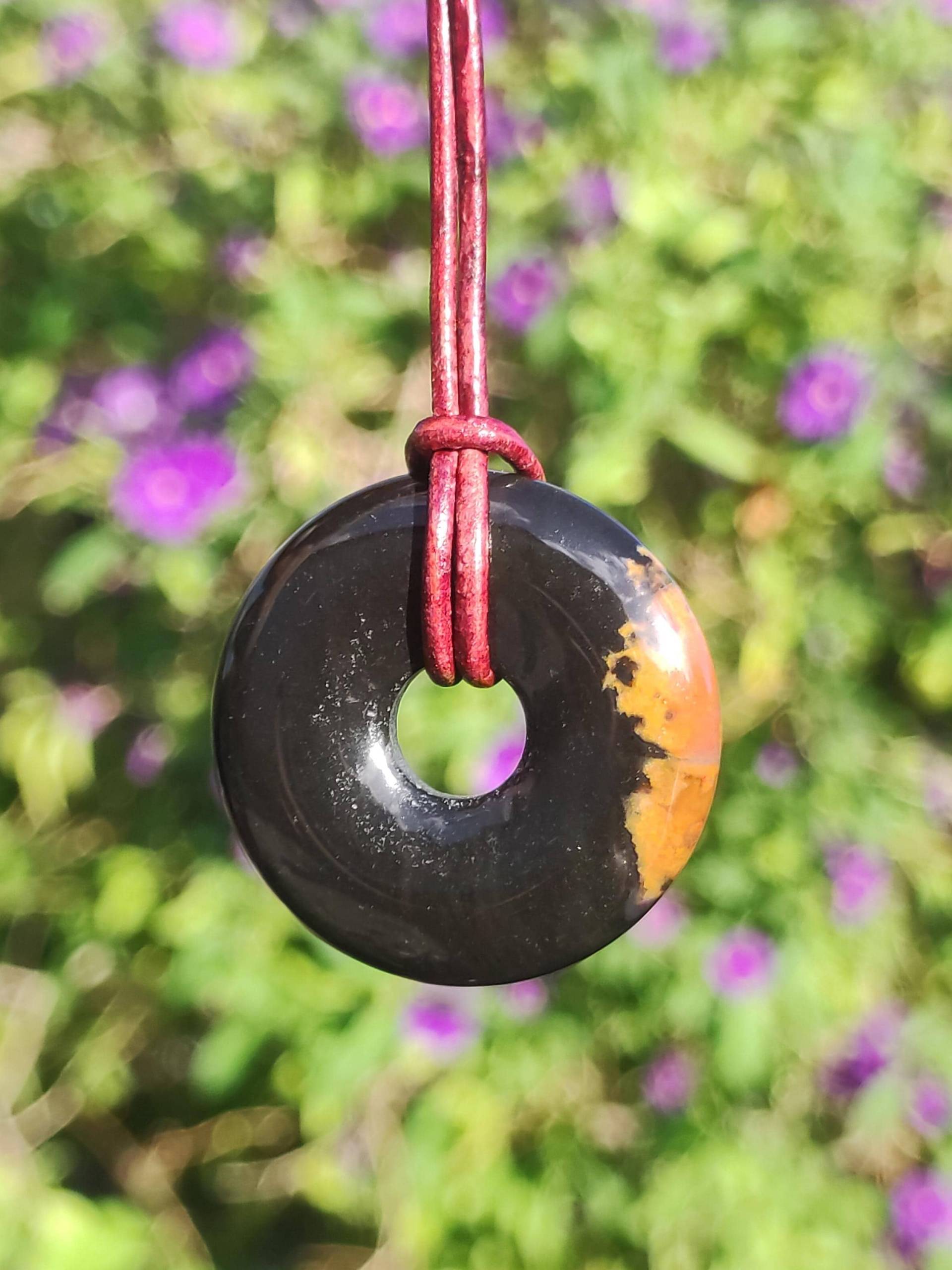 Achat Black Schwarz 30mm - Edelstein Donut Kette Mann Frau Vater Mutter Tochter Freund Heilstein Glück Schmuck Hippie Natur Rarität Geschenk von ArtOfNatureBerlin