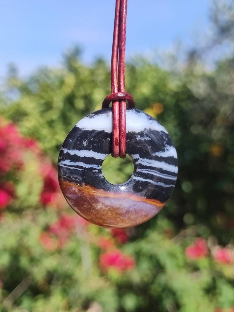 Achat Black Schwarz 30mm - Edelstein Donut Kette Mann Frau Vater Mutter Tochter Freund Heilstein Glück Schmuck Hippie Natur Rarität Geschenk von ArtOfNatureBerlin