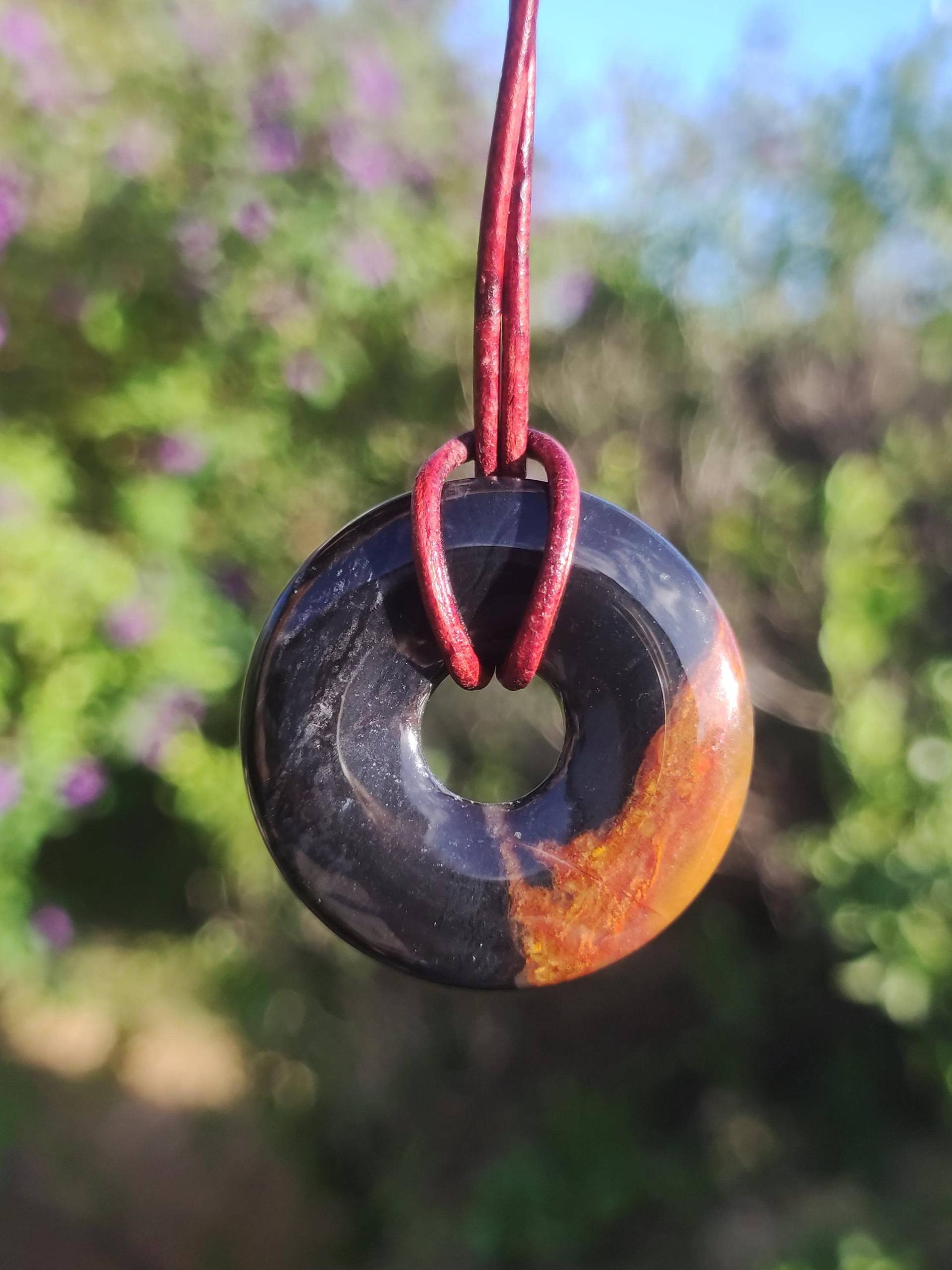 Achat Black Schwarz 30mm - Edelstein Donut Kette Mann Frau Vater Mutter Tochter Freund Heilstein Glück Schmuck Hippie Natur Rarität Geschenk von ArtOfNatureBerlin