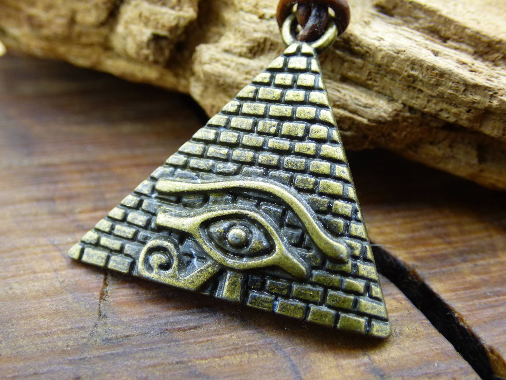 Auge Des Horus ~ Illuminati Kette Antik Bronze ~Hippie ~Goa ~Boho ~Tibet ~Ethno ~Nature ~Vintage ~Pyramide ~Ägypten ~Allsehend von ArtOfNatureBerlin