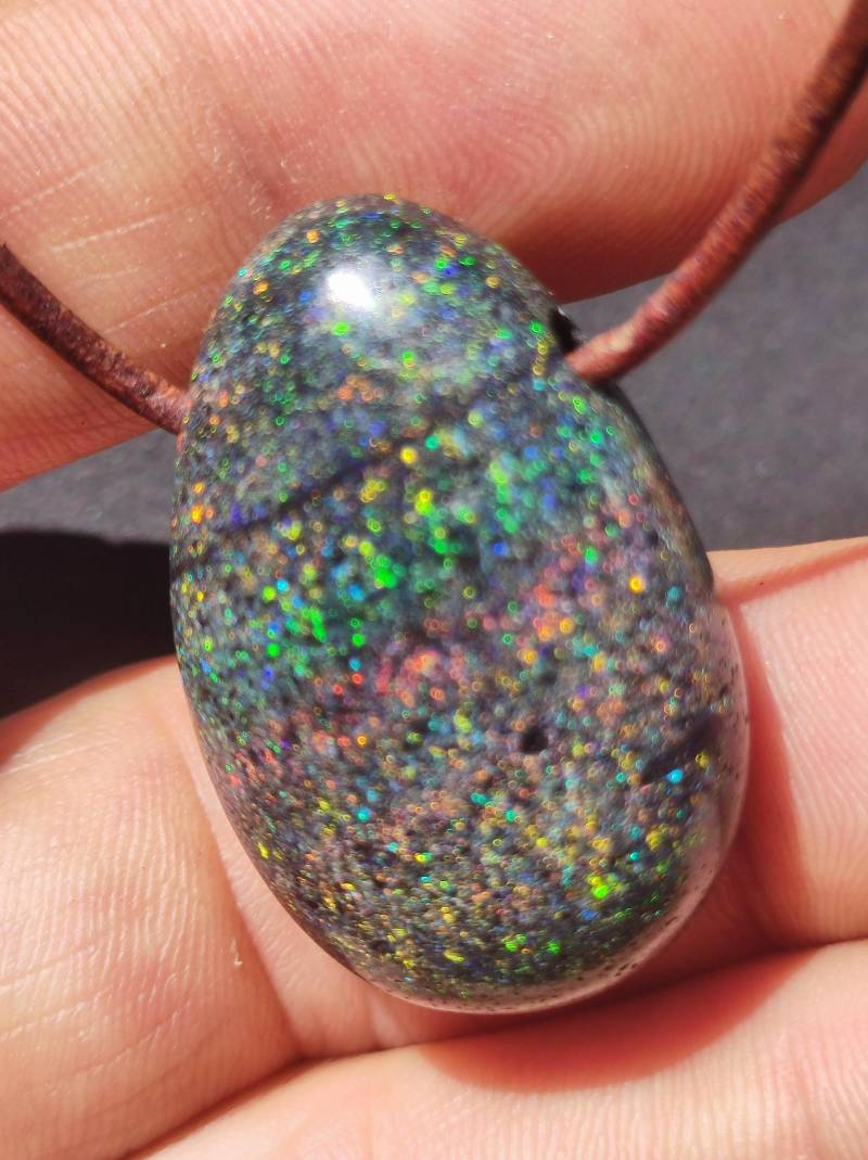 Black Opal - Edelstein Kette Bunt Funkelnd Rarität Natur Heilstein Energie Chakra Kristall Anhänger Mann Frau Kind Vater Geschenk Er Sie von ArtOfNatureBerlin