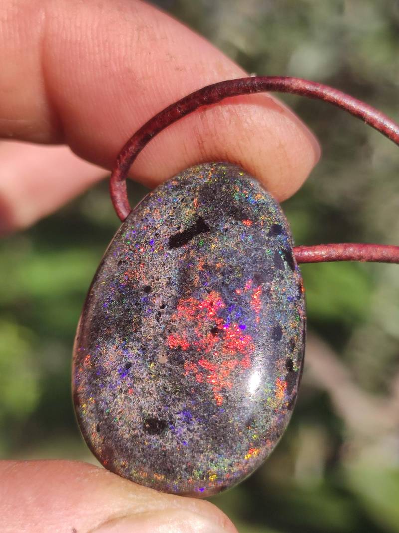 Black Opal - Edelstein Kette Bunt Funkelnd Rarität Natur Heilstein Energie Chakra Kristall Anhänger Mann Frau Kind Vater Geschenk Er Sie von ArtOfNatureBerlin