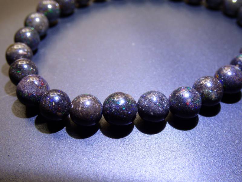 Black Opal Rarität Stretch Edelstein Armband Goa Hippie Boho Ethno Heilstein Frau Mann Geschenk Er Sie Natürlich Bunt Funkelnd Echt Selten von ArtOfNatureBerlin