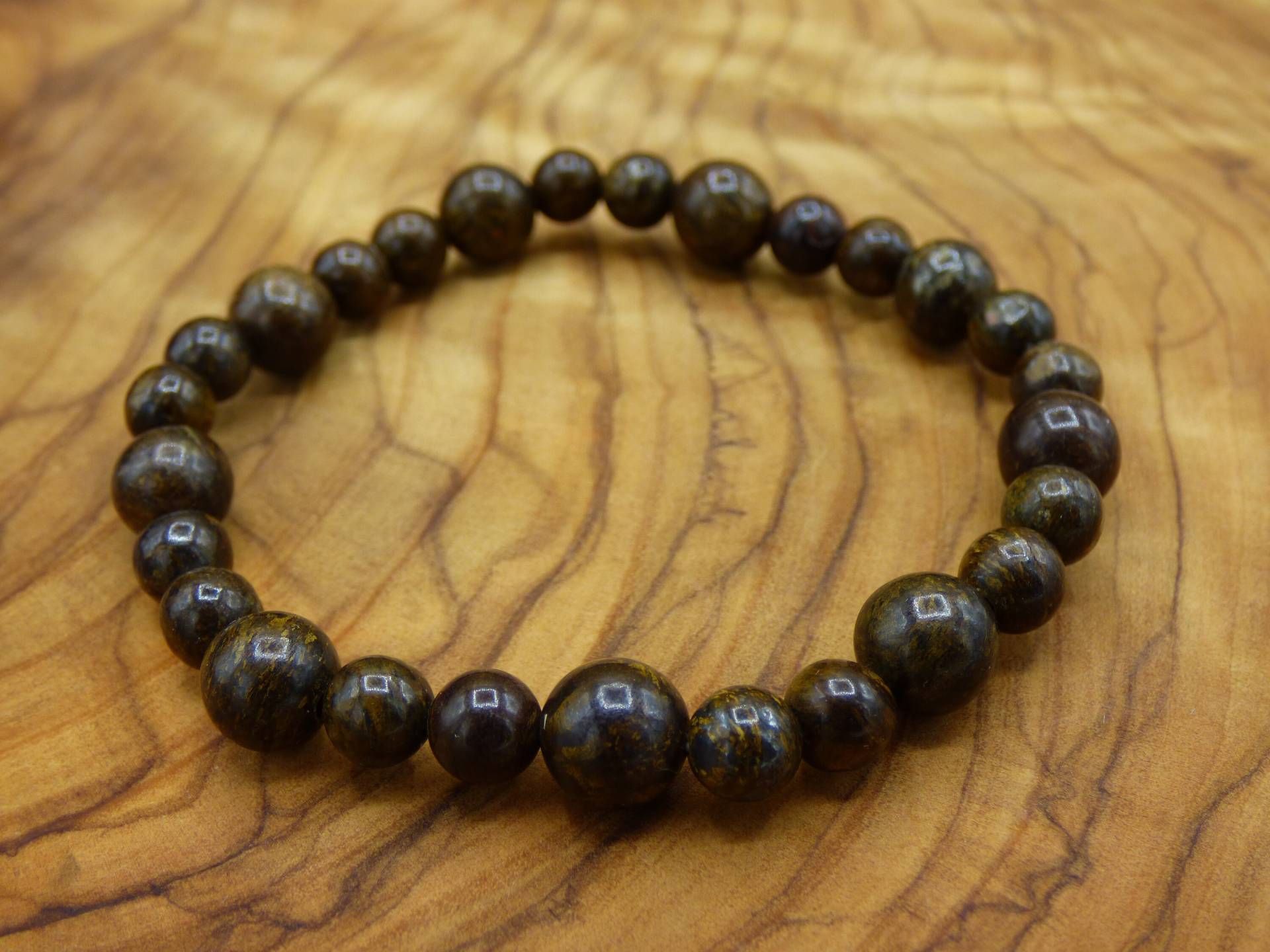 Bronzit - Edelstein Armband Braun Schimmer Goa Hippie Boho Natur Heilstein Geschenk Er Sie Mann Frau Freund Rarität Energie Kraft Chakra Bronzit - Edelstein Armband Braun Schimmer Goa Hippie Boho Natur Heilstein Geschenk Er Sie Mann Frau Freund Rarität Energie Kraft Chakra von ArtOfNatureBerlin