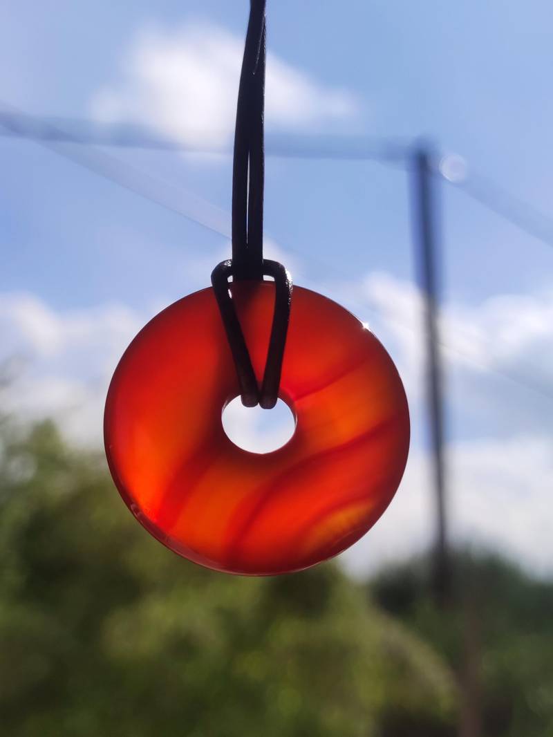 Carneol Carnelian Karneol A - Edelstein Donut Kette Rot Natur Heilstein Kristalle Anhänger Mann Frau Kind Geschenk Er Sie Bruder Schwester von ArtOfNatureBerlin
