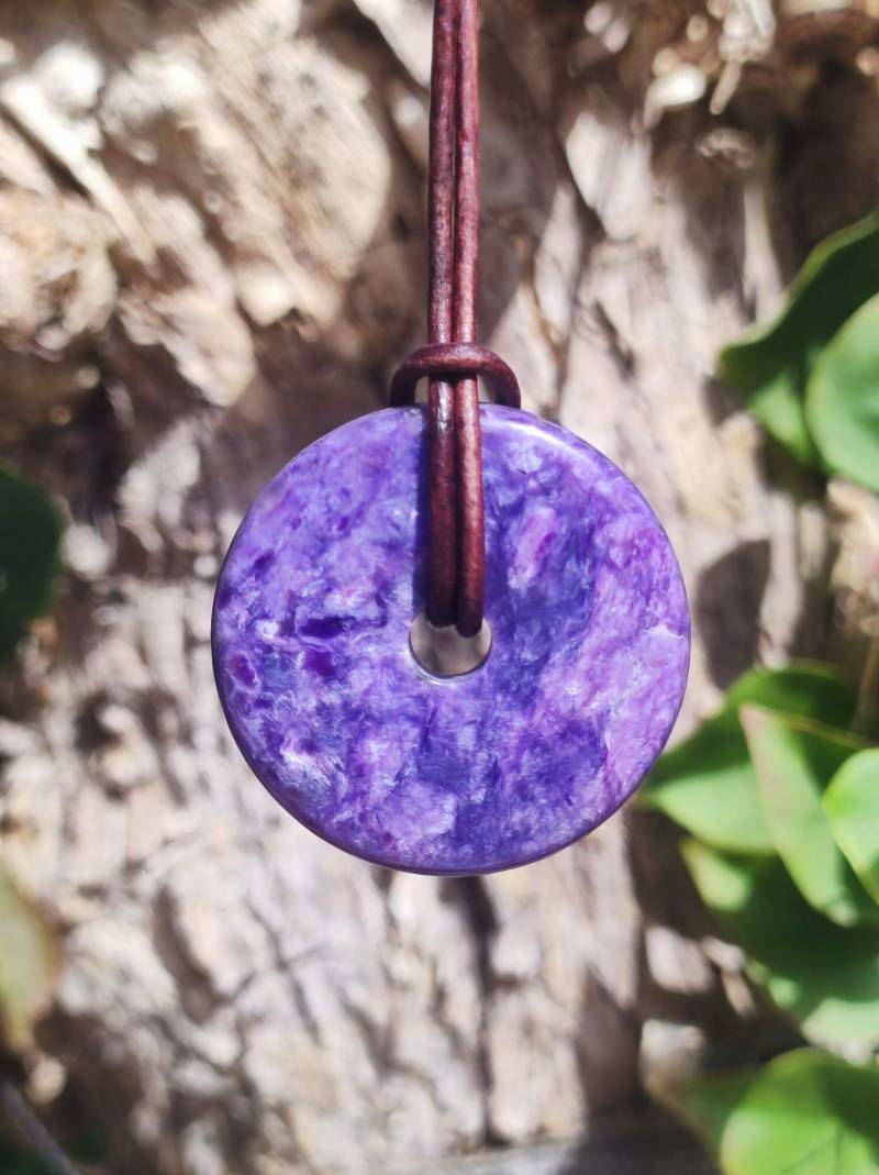 Charoit Aaa Schutzdonut - Edelstein Donut Kette Rarität Selten Schutzsymbol Heilstein Kristall Hippie Boho Ethno Mann Frau Geschenk Er Sie von ArtOfNatureBerlin