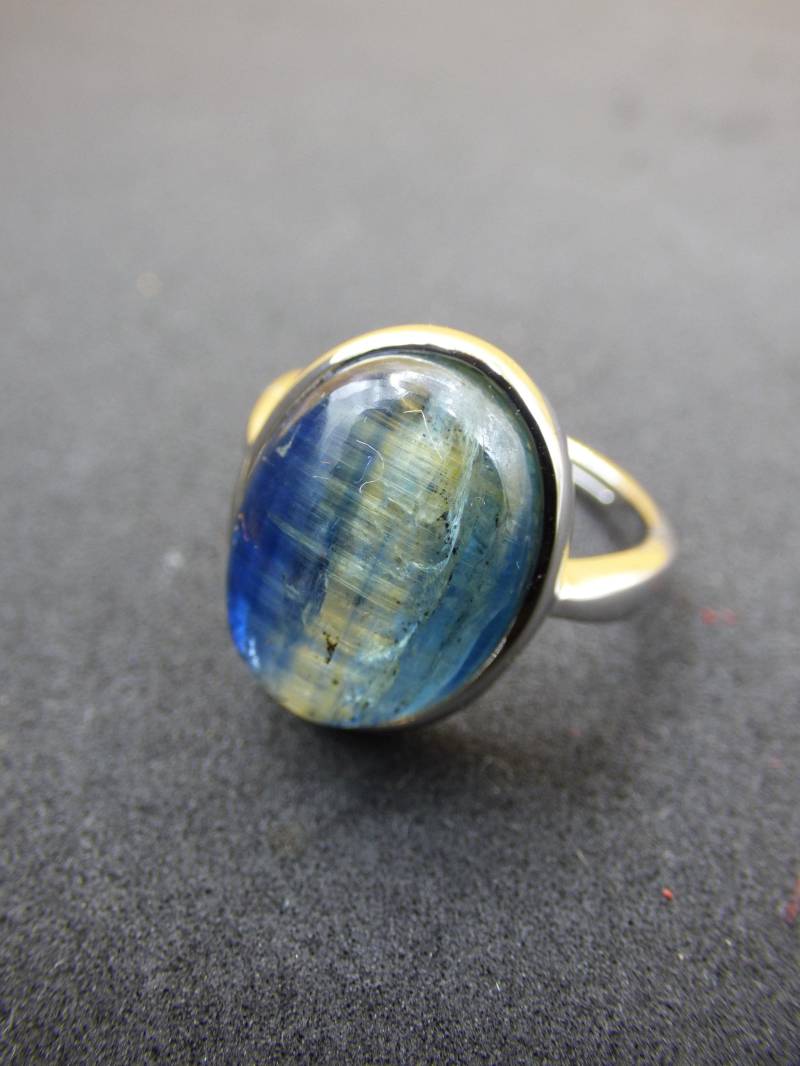 Cyanit Blau - 925 Silber Ring Größenverstellbar Edelstein Facettiert Schliff Natur Heilstein Rarität Hochwertig Edel Geschenk Frau Freundin Cyanit Blau - 925 Silber Ring Größenverstellbar Edelstein Facettiert Schliff Natur Heilstein Rarität Hochwertig Edel Geschenk Frau Freundin von ArtOfNatureBerlin