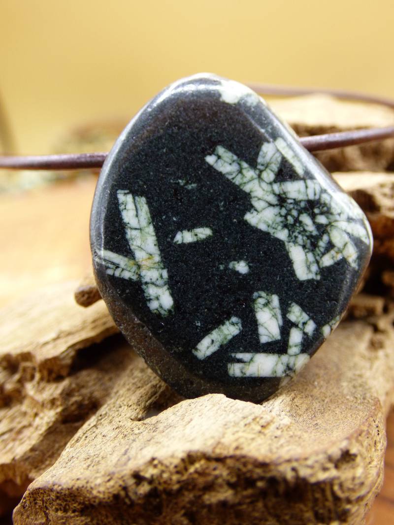 Edelstein Kette ~ Blüten Prophyr ~Hippie ~Goa ~Boho ~Ethno ~Nature ~Heilstein von ArtOfNatureBerlin