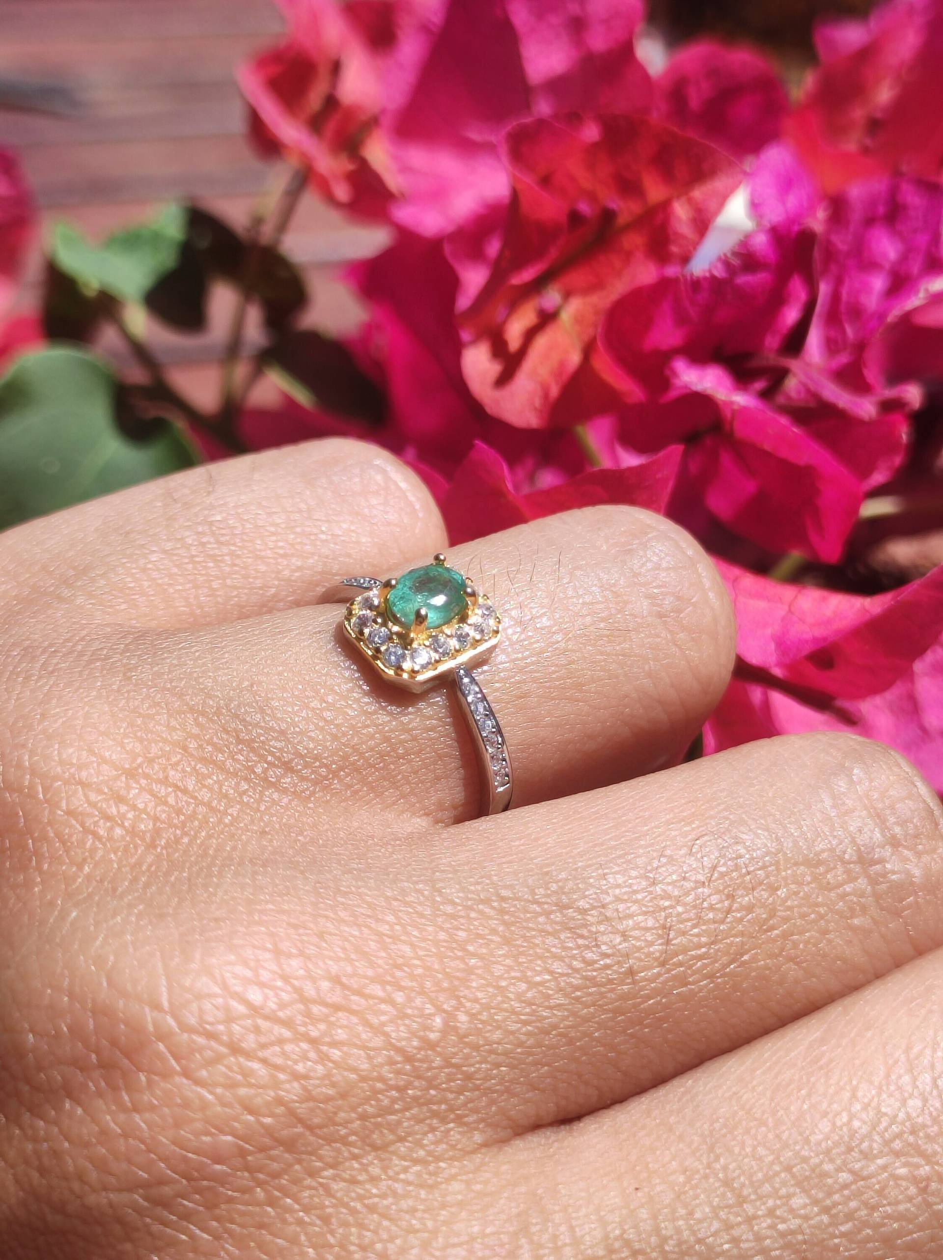 Emerald/Smaragd Aaa - 925 Silber Ring Verstellbar Edelstein Grün Natur Heilstein Energie Frau Hochwertig Geschenk Sie Mutter Emerald/Smaragd Aaa - 925 Silber Ring Verstellbar Edelstein Grün Natur Heilstein Energie Frau Hochwertig Geschenk Sie Mutter von ArtOfNatureBerlin