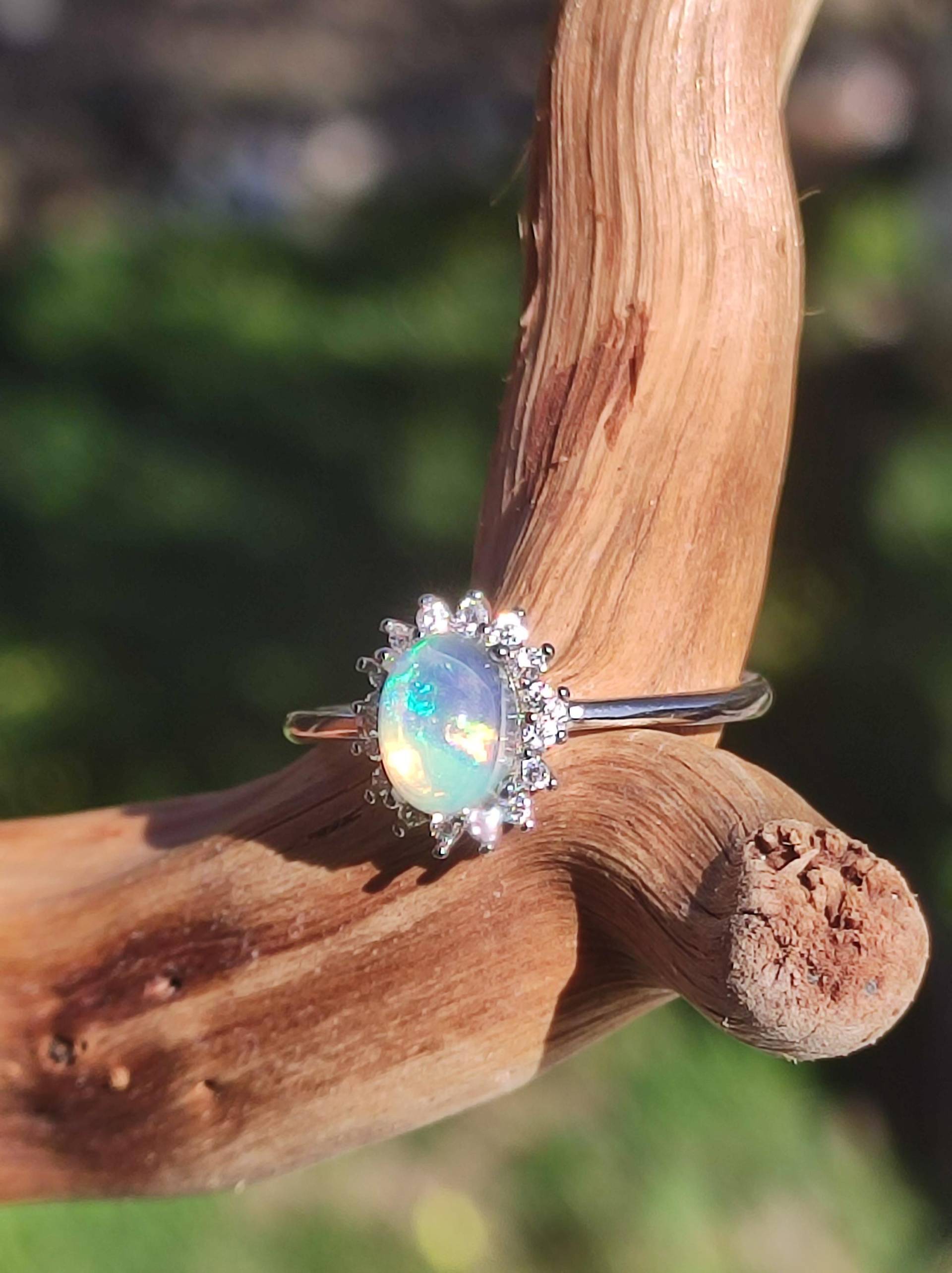 Ethiopian Opal Aaa - 925 Silber Ring Verstellbar Edelstein Heilstein Energie Kraft Vintage Frauen Hochwertig Geschenk Sie Frau Mutter von ArtOfNatureBerlin