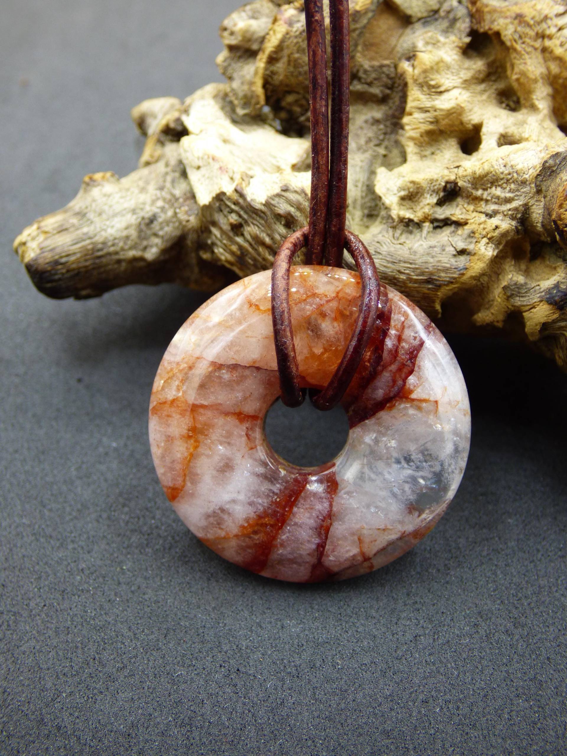 Feuerquarz/Hämatit Quarz 30mm - Edelstein Donut Kette Rot Mann Frau Vater Tochter Freund Heilstein Glück Schmuck Natur Rarität Geschenk von ArtOfNatureBerlin