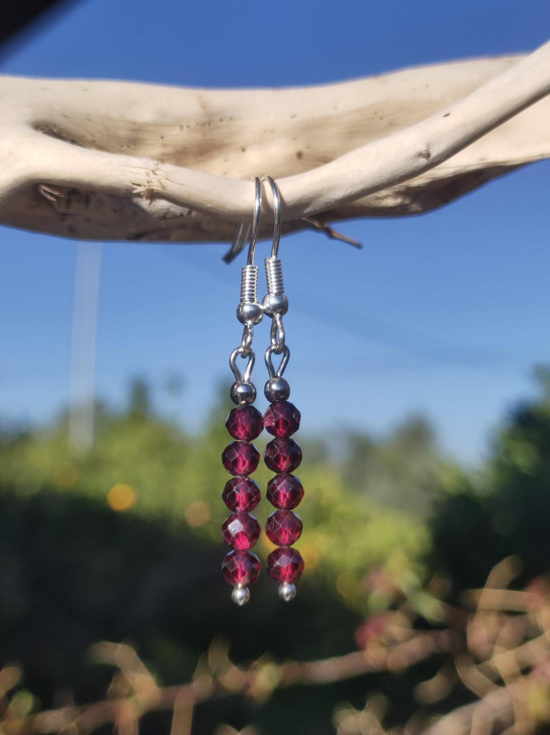 Granat Aaa - Edelstein Ohrringe Rund 3mm Perlen Facettiert Rot Silber Natur Heilstein Energie Rarität Schmuck Frau Sie Mutter Geschenk Granat Aaa - Edelstein Ohrringe Rund 3mm Perlen Facettiert Rot Silber Natur Heilstein Energie Rarität Schmuck Frau Sie Mutter Geschenk von ArtOfNatureBerlin