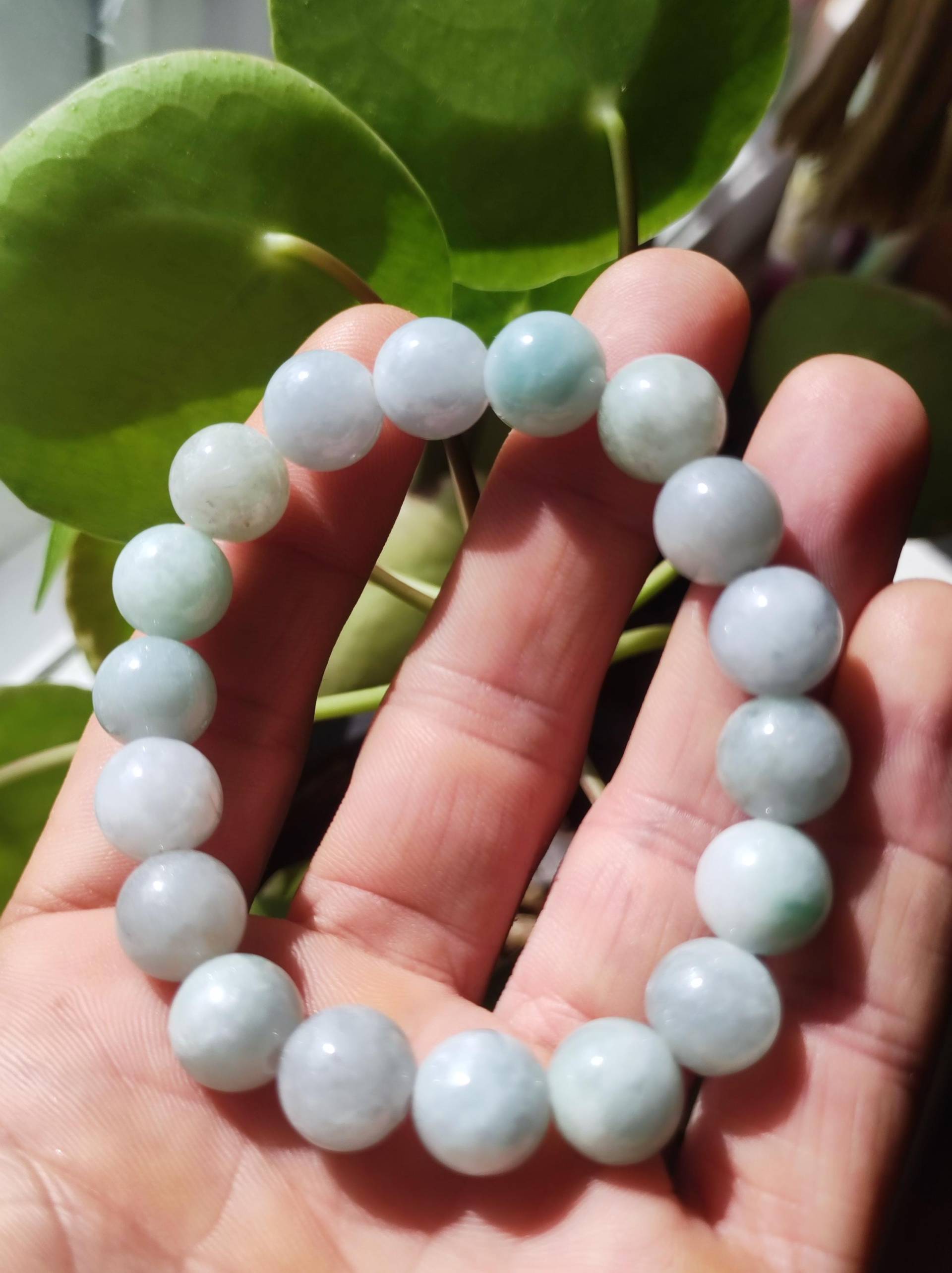 Jade Burma 11mm ~ Edelstein Armband Stretch Hochwertige Grün Natürlich Myanmar Goa Hippie Boho Ethno Nature Heilstein Energie Chakra von ArtOfNatureBerlin