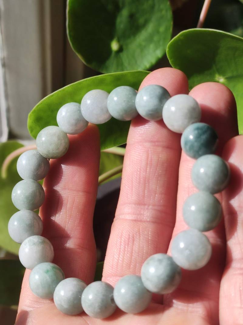 Jade Burma 11mm ~ Edelstein Armband Stretch Hochwertige Grün Natürlich Myanmar Goa Hippie Boho Ethno Nature Heilstein Energie Chakra von ArtOfNatureBerlin