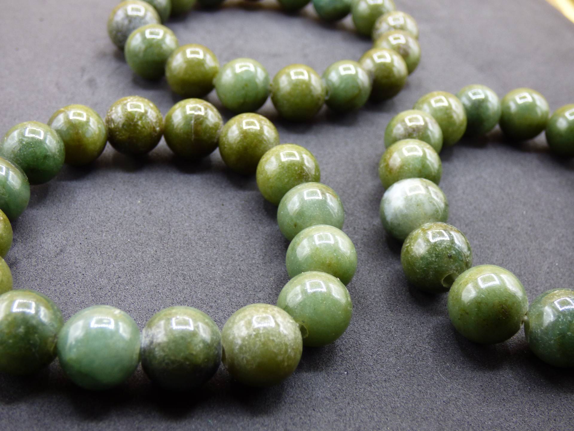 Jade Burma Dunkel Grün 10-13 Mm ~ Edelstein Armband Stretch Hochwertige Natürlich Myanmar Goa Hippie Boho Nature Heilstein Energie Jade Burma Dunkel Grün 10-13 Mm ~ Edelstein Armband Stretch Hochwertige Natürlich Myanmar Goa Hippie Boho Nature Heilstein Energie von ArtOfNatureBerlin