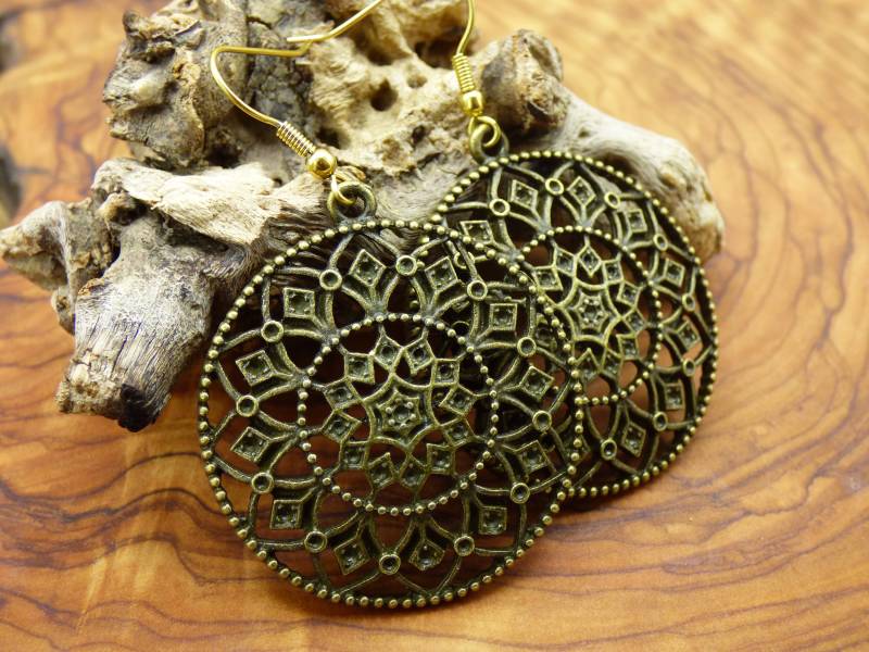 Mandala Muster Ohrringe Antik Bronze Geschenk Freundin Er Sie Mutter Tochter Hippie Vintage Goa Boho Ethno Indie Blume Kreolen Schmuck Frau von ArtOfNatureBerlin