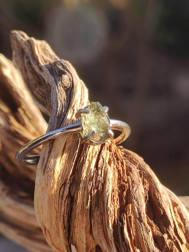 Moldavit | Meteorit Aaa - 925 Silber Ring Verstellbar Edelstein Heilstein Energie Kraft Vintage Frauen Edel Geschenk Sie Frau Mutter von ArtOfNatureBerlin