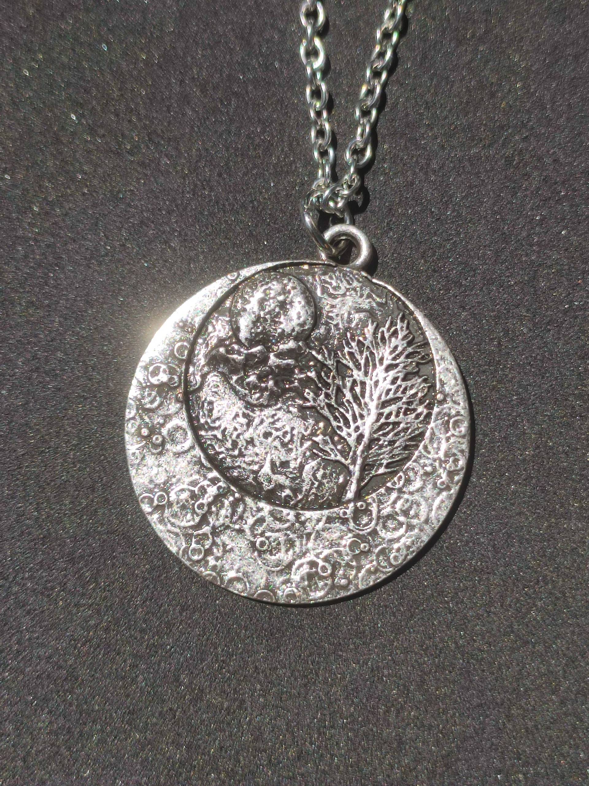 Mond Baum ~ Amulet Kette Anhänger Antik Silber Tibet Hippie Goa Boho Ethno Nature Esoterik Ethnic Lebensbaum Wurzeln Root Yin Yang Nacht von ArtOfNatureBerlin