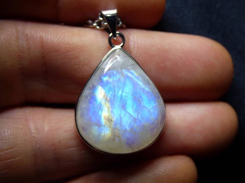 Mondstein - 925 Sterling Silber Edelstein Kette Blau Schimmer Unikat Rar Heilstein Natur Selten Edel Traum Mann Frau Er Sie Geschenk Freund Mondstein - 925 Sterling Silber Edelstein Kette Blau Schimmer Unikat Rar Heilstein Natur Selten Edel Traum Mann Frau Er Sie Geschenk Freund von ArtOfNatureBerlin