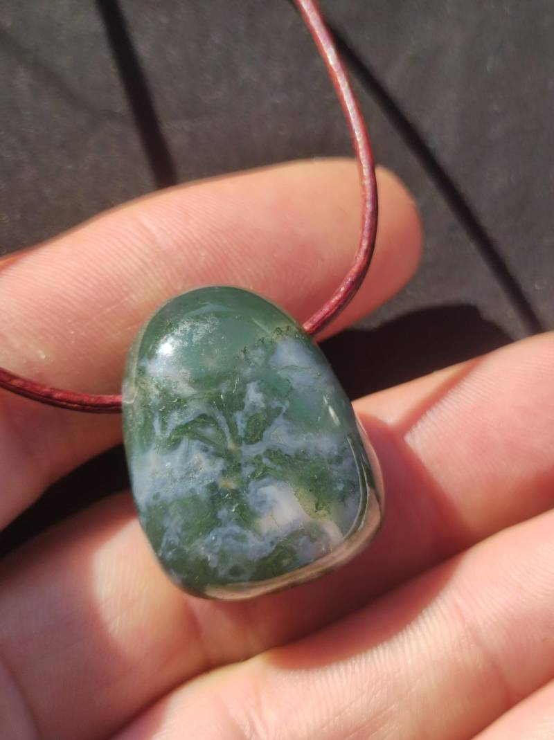 Moosachat - Edelstein Kette Grün Rund Heilstein Energie Natur Grün Klar Schmuck Anhänger Echt Geschenk Freund Frau Mann Er Sie Mutter von ArtOfNatureBerlin