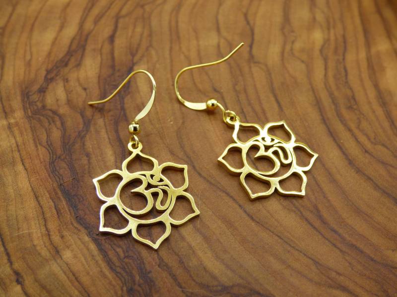 Om Lotus Blume ~ Geometrie Lebensblume Mandala Fibonacci Ohrringe Golden Edelstahl ~Hippie ~Goa ~Boho ~Ethno ~Nature von ArtOfNatureBerlin