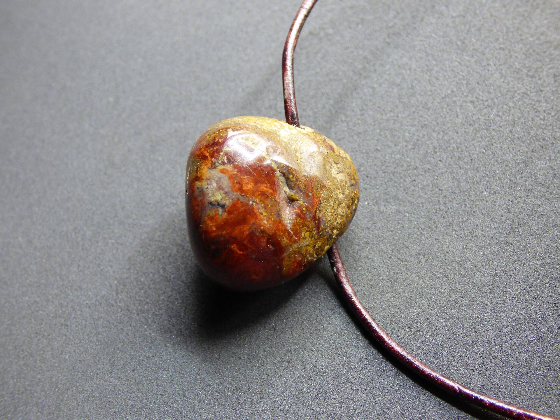 Pietersite Rot ~ Edelstein Kette ~Hippie ~Goa ~Boho ~Ethno ~Nature ~Heilstein ~Flash ~Fire ~Fluss ~Blitz ~Rarität Pietersite Rot ~ Edelstein Kette ~Hippie ~Goa ~Boho ~Ethno ~Nature ~Heilstein ~Flash ~Fire ~Fluss ~Blitz ~Rarität von ArtOfNatureBerlin