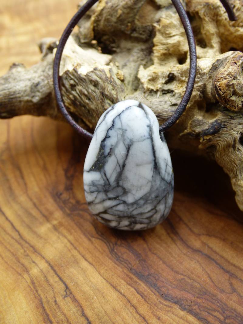 Pinolith ~ Edelstein Kette ~Hippie ~Goa ~Boho ~Ethno ~Nature ~Heilstein von ArtOfNatureBerlin