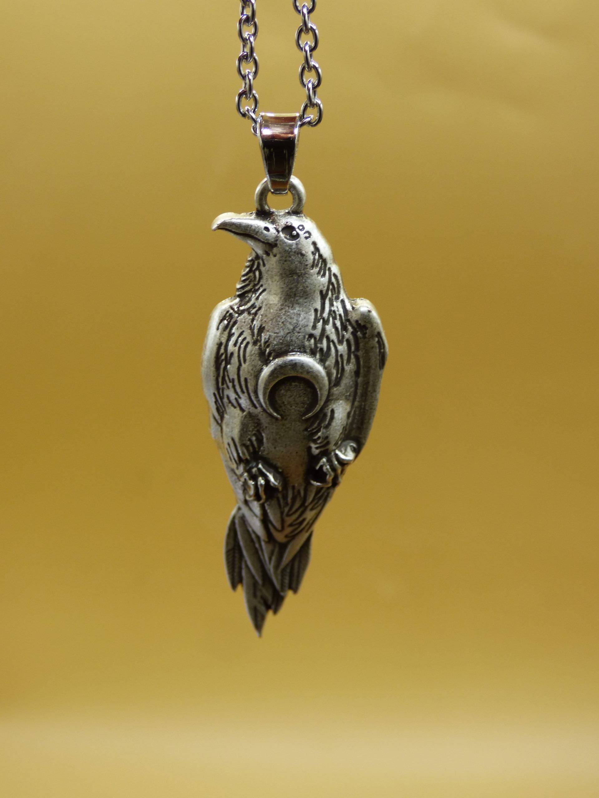 Raben Kette Mond ~ Amulet Antik Silber Messing Hippie Goa Boho Tibet Ethno Nature Esoterik Ethnic Lebensbaum Wurzeln Root Yin Yang Raben Kette Mond ~ Amulet Antik Silber Messing Hippie Goa Boho Tibet Ethno Nature Esoterik Ethnic Lebensbaum Wurzeln Root Yin Yang von ArtOfNatureBerlin