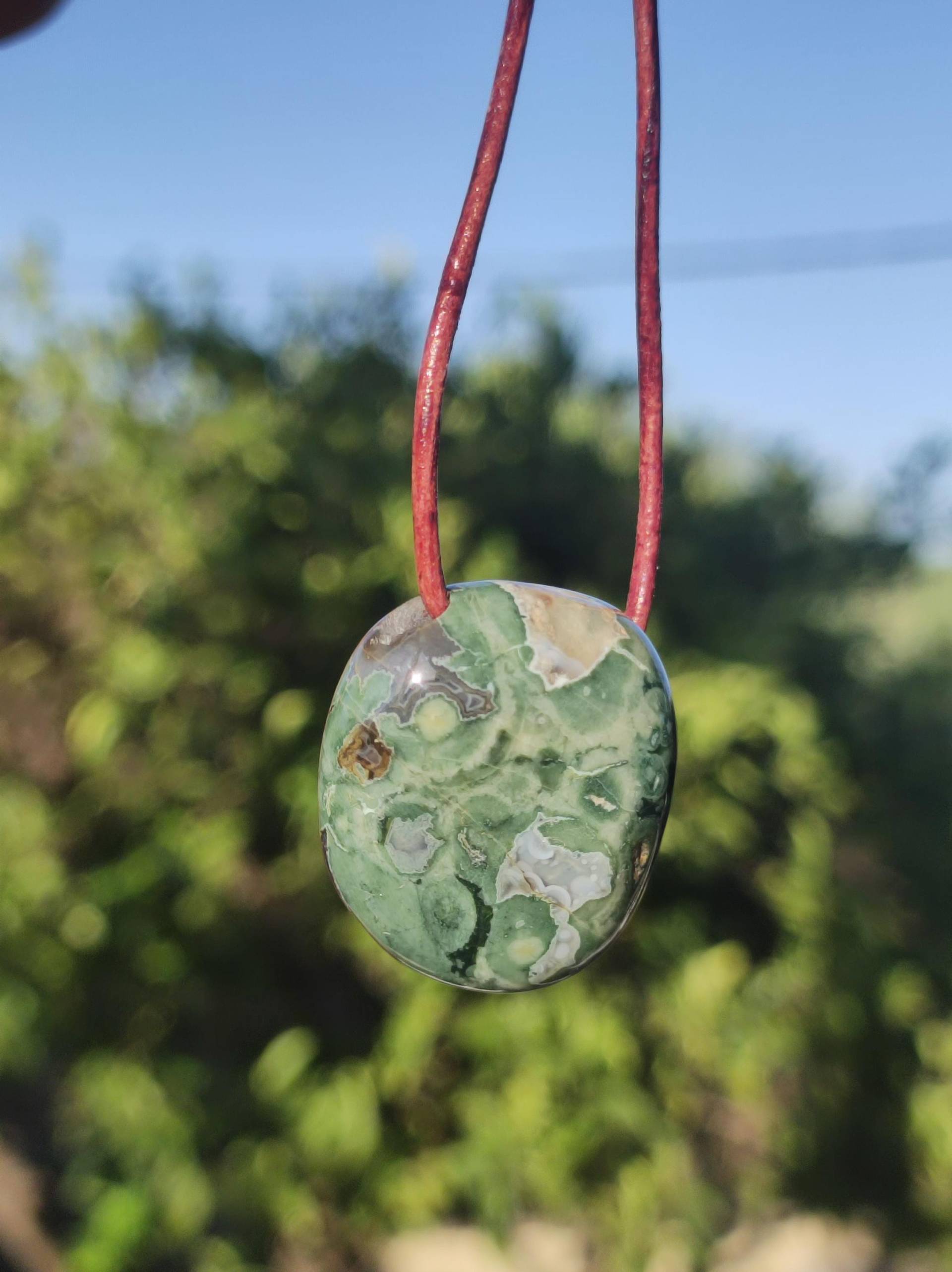 Regenwald Rhyolith ~ Edelstein Kette Grün ~Rainforest ~Hippie ~Goa ~Boho ~Ethno ~Nature ~Heilstein Regenwald Rhyolith ~ Edelstein Kette Grün ~Rainforest ~Hippie ~Goa ~Boho ~Ethno ~Nature ~Heilstein von ArtOfNatureBerlin