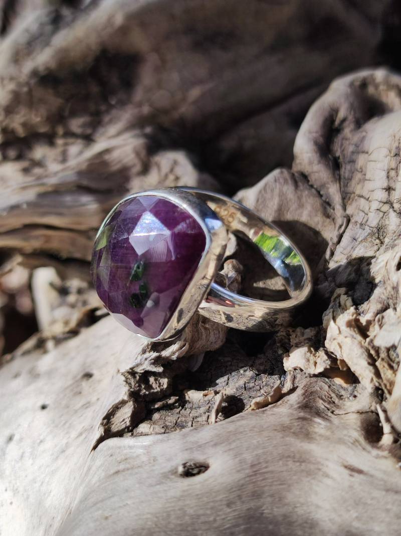 Rubin - 925 Silber Ring Gr. 55/17, 5 ~ Edelstein Gefasst Facettierter Schliff Natur Heilstein Rarität Selten Hochwertig Edel Geschenk Frau von ArtOfNatureBerlin